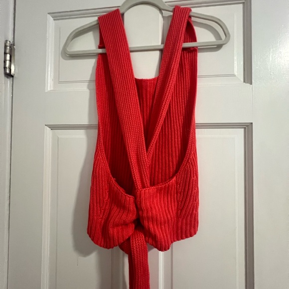 Lulu's Coral Tie-Back Cropped Sweater Tank - Picture 5 of 8